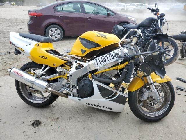Honda CBR900