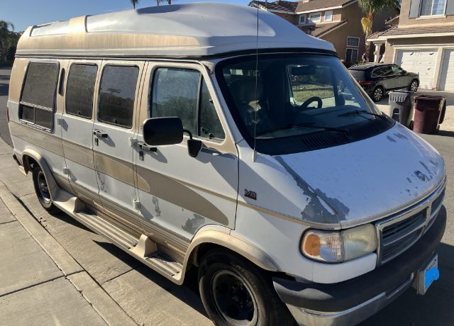 Dodge Ram Van