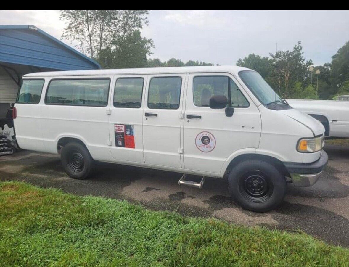 Dodge Ram Wagon