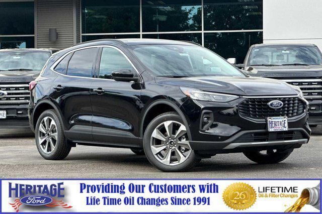 2024 FORD Escape