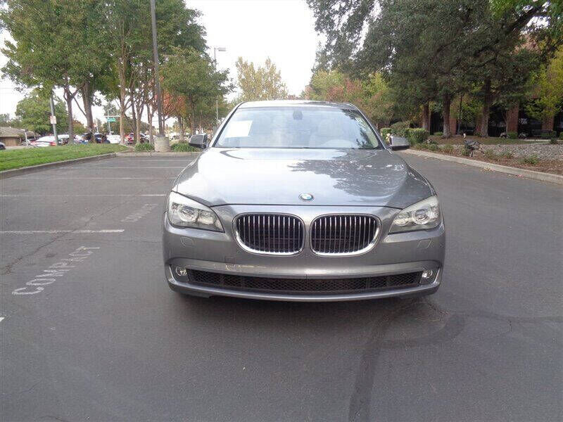 BMW 750i