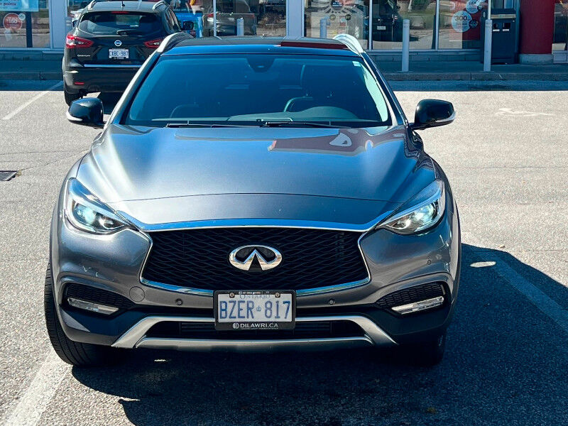 Infiniti QX30