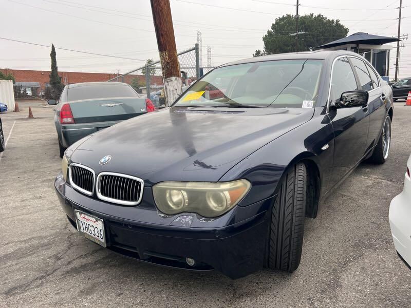 BMW 745i