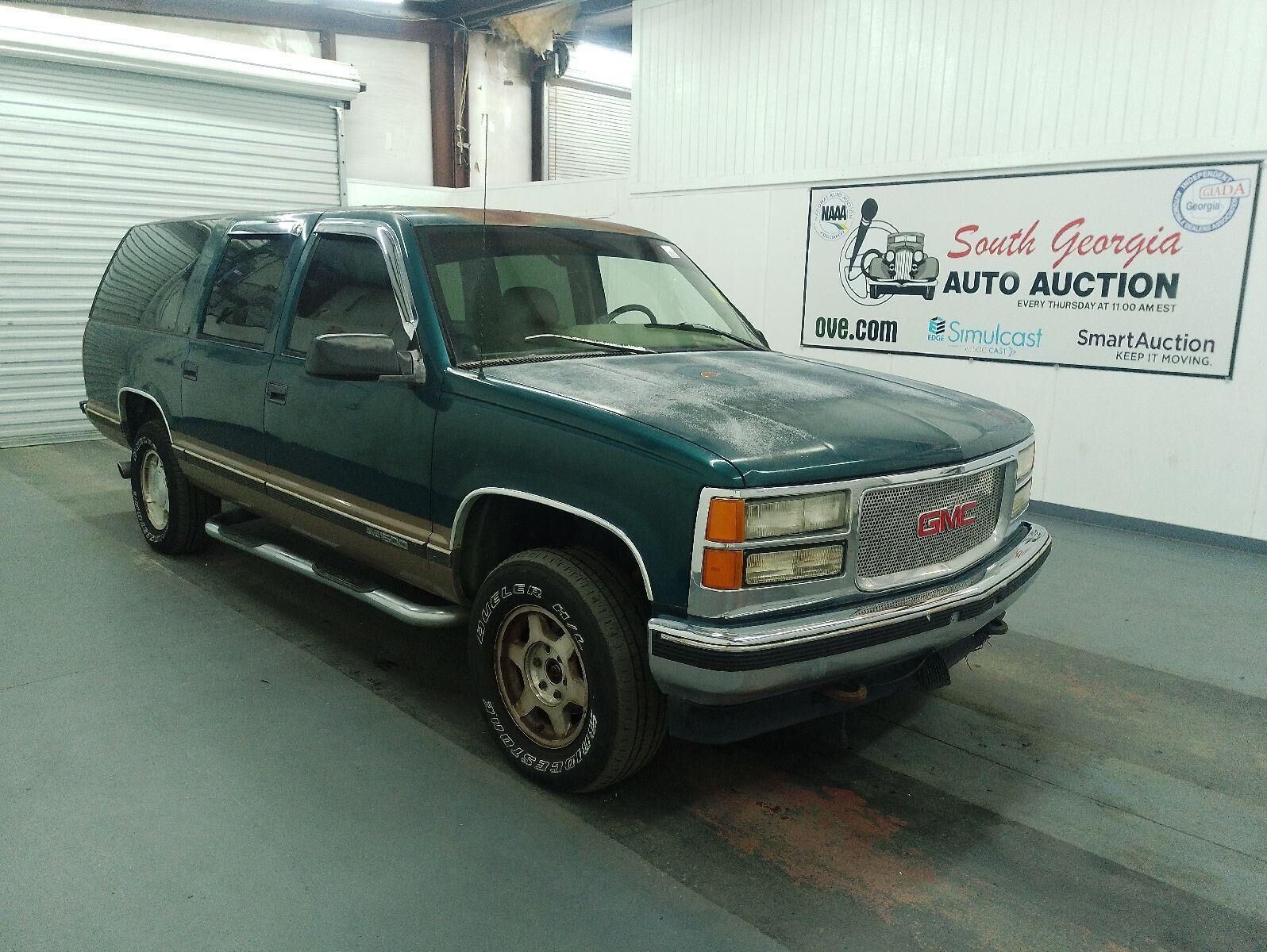 GMC Suburban