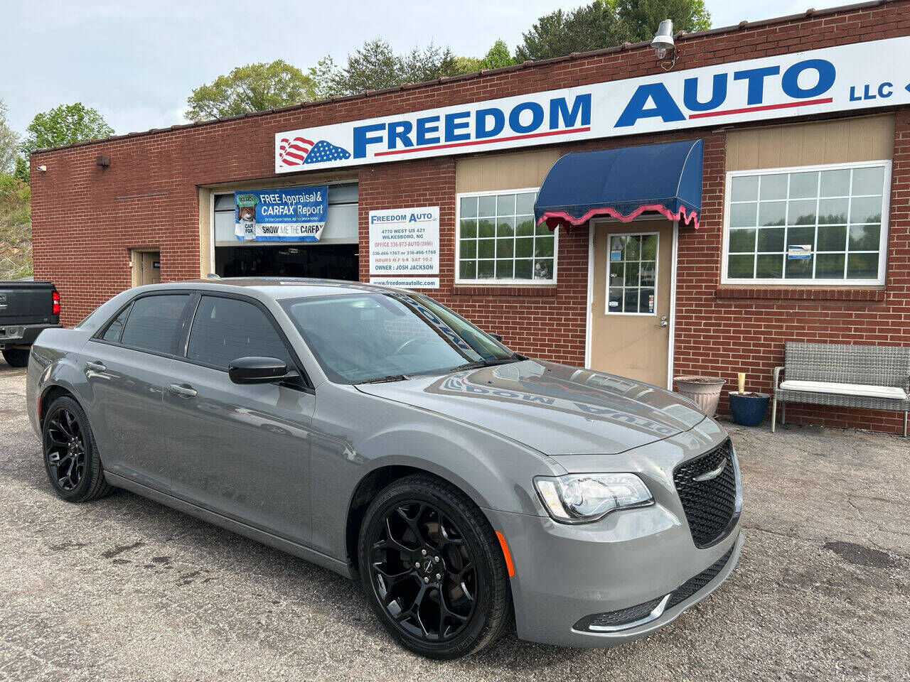2018 CHRYSLER 300