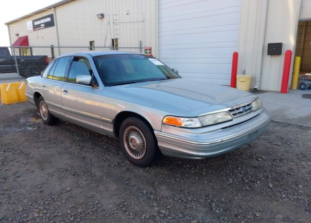 Ford Crown Victoria