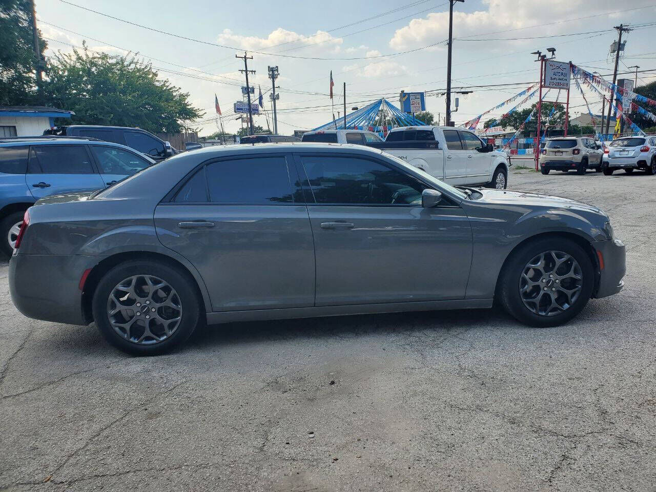 2017 CHRYSLER 300