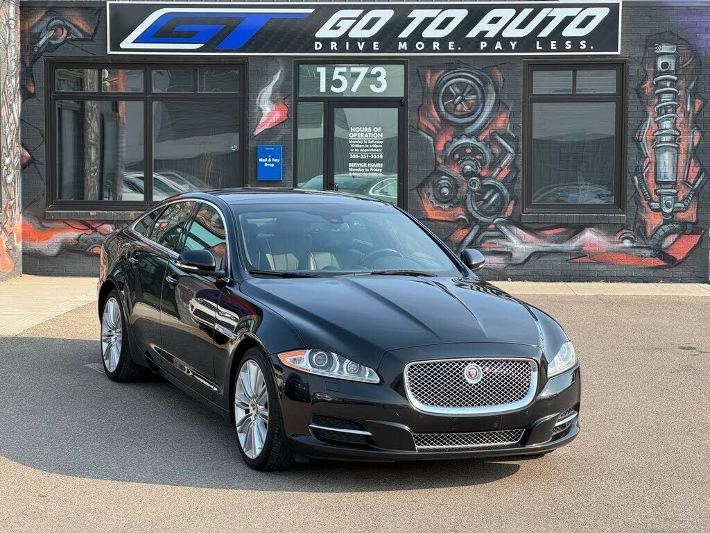 Jaguar XJ