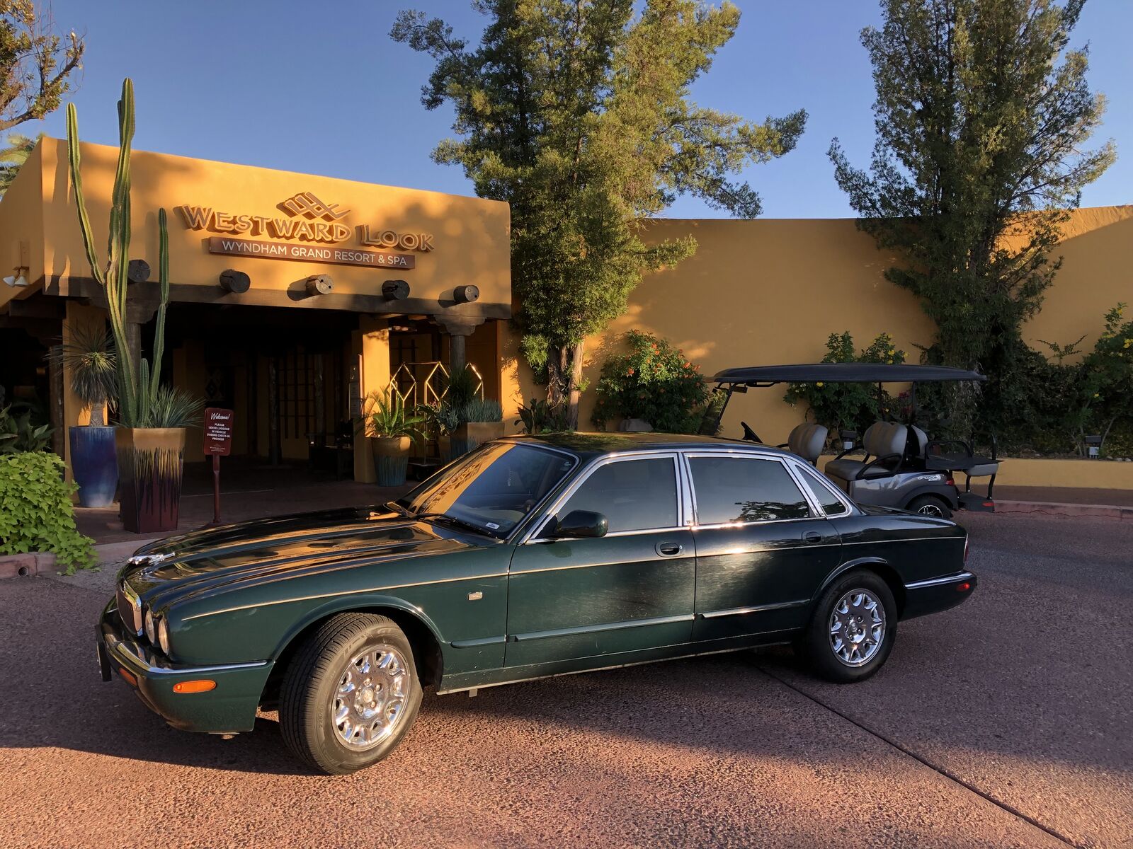 Jaguar XJ8