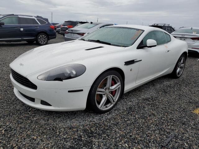 Aston Martin DB9