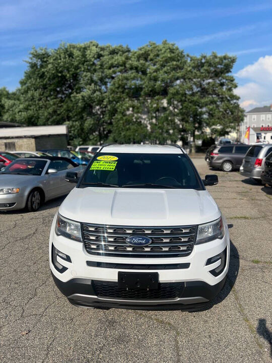2017 FORD Explorer