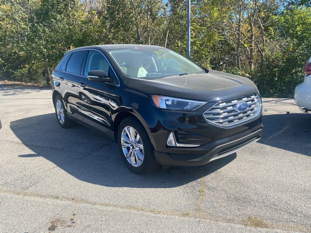 2023 FORD Edge