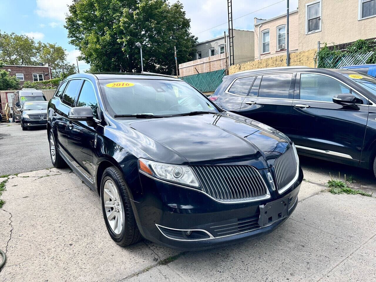 Lincoln MKT