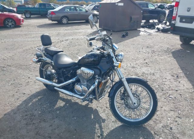 Honda VT600CD (SHADOW VLX DELUXE)