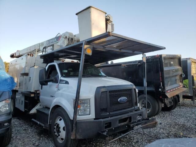 Ford F-750