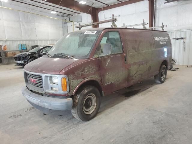 GMC Savana