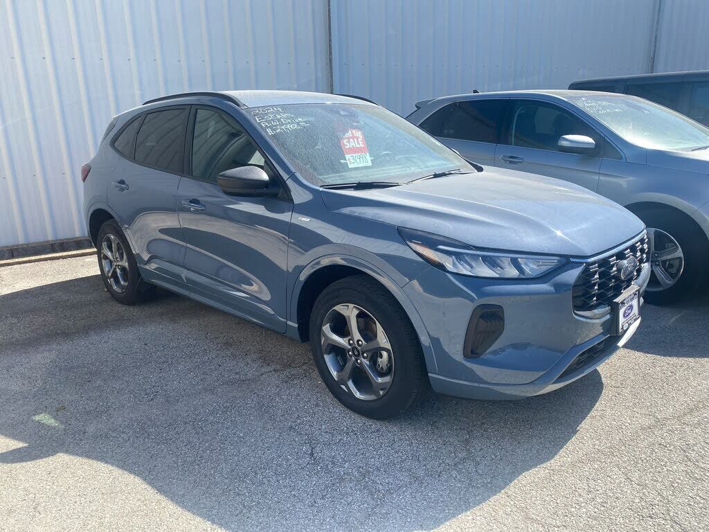 2024 FORD Escape