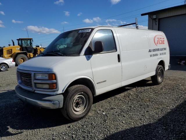 GMC Savana