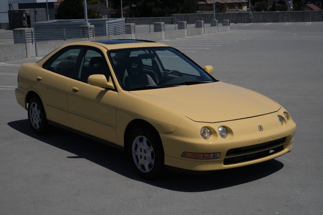 Acura Integra
