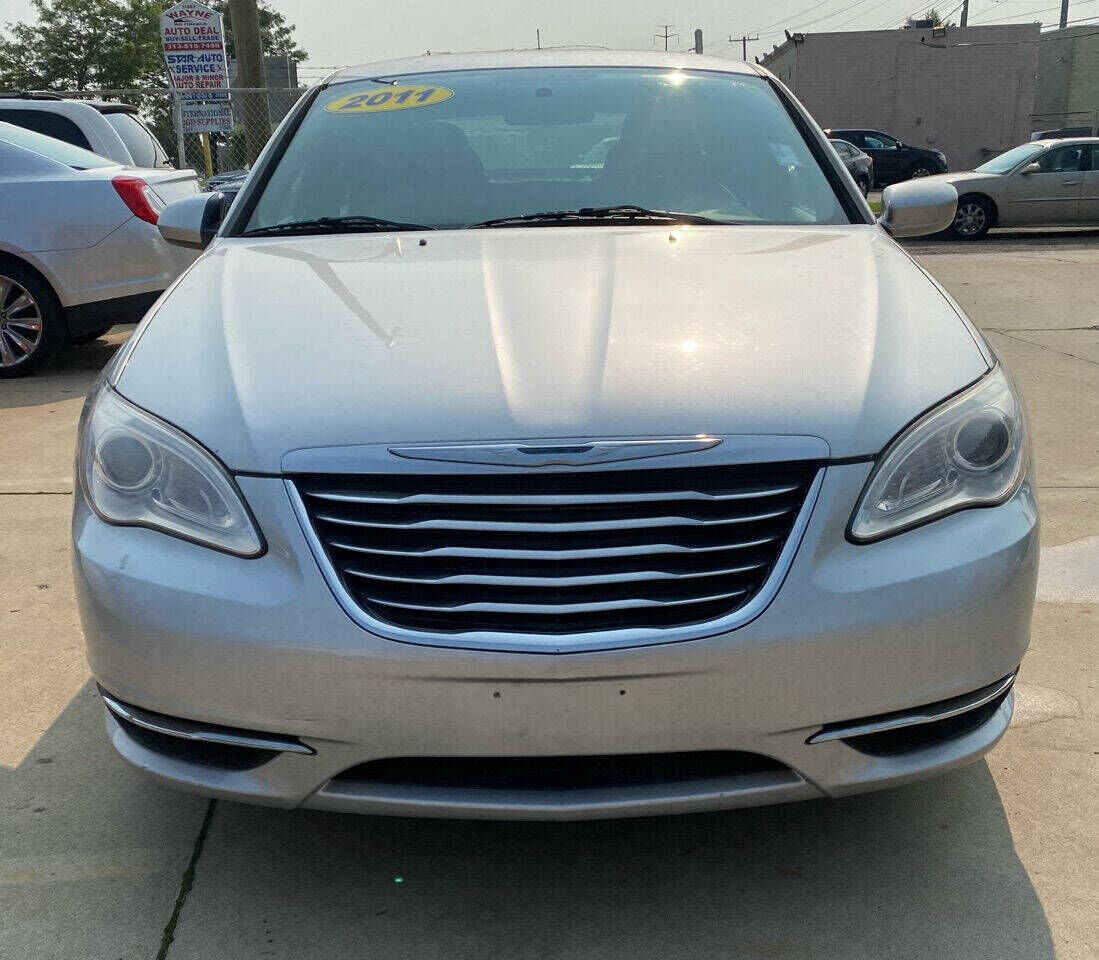 2011 Chrysler 200