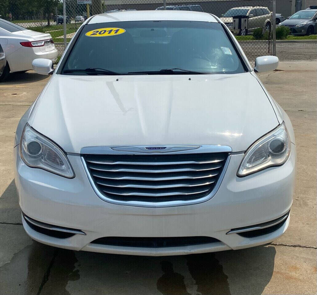 2011 Chrysler 200