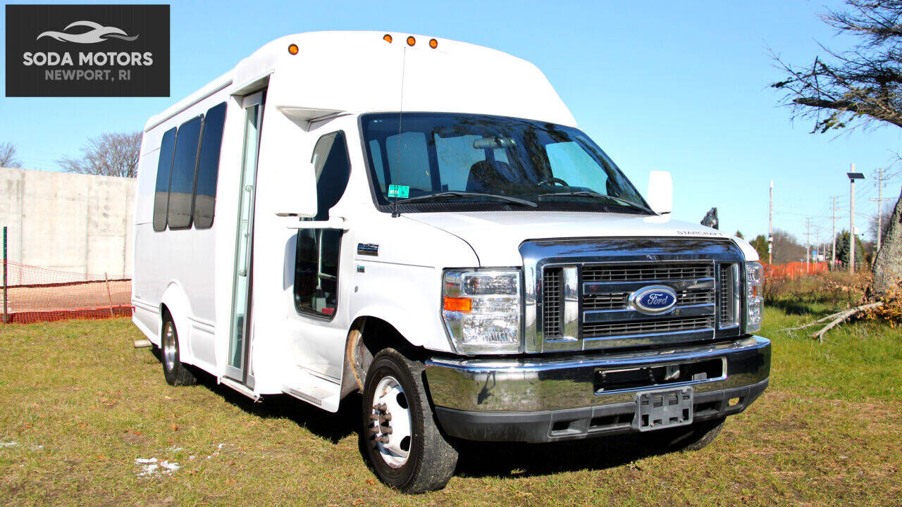 2015 FORD E-350