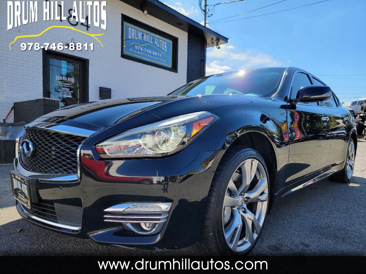 Infiniti Q70L