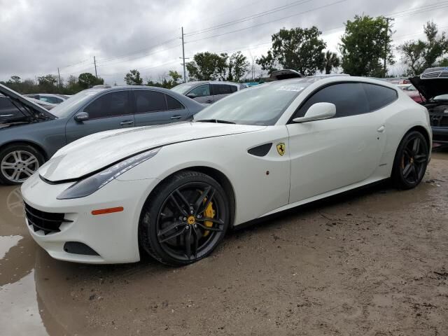 Ferrari FF