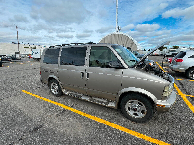 GMC Safari