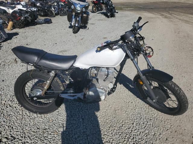 Honda CB250 (Nighthawk)