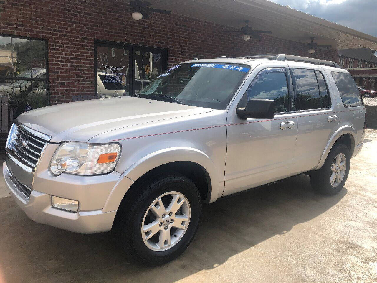2010 FORD Explorer