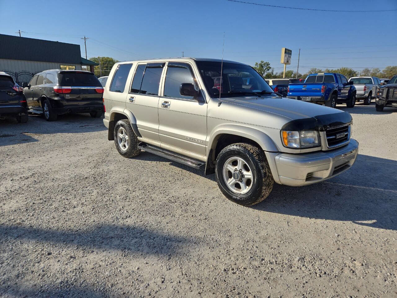 Isuzu Trooper