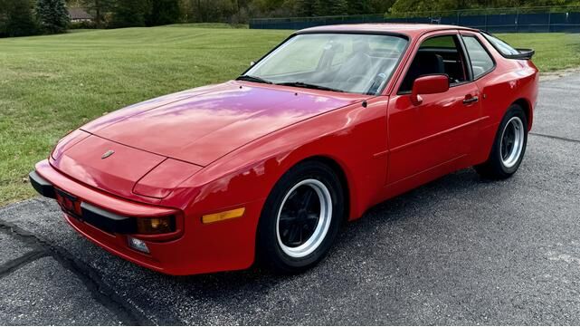 PORSCHE