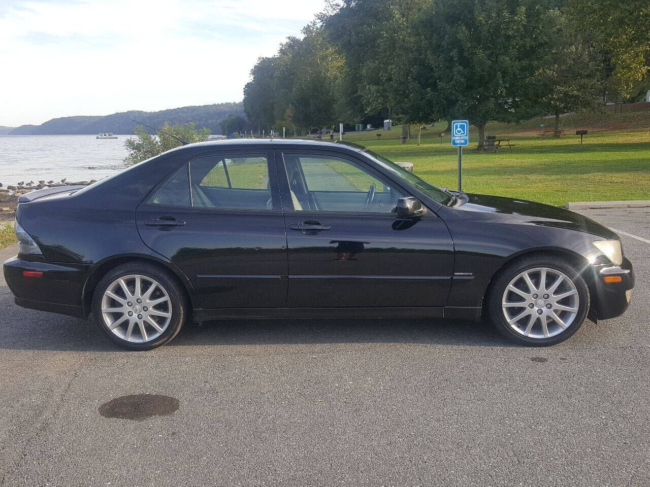 2003 LEXUS IS