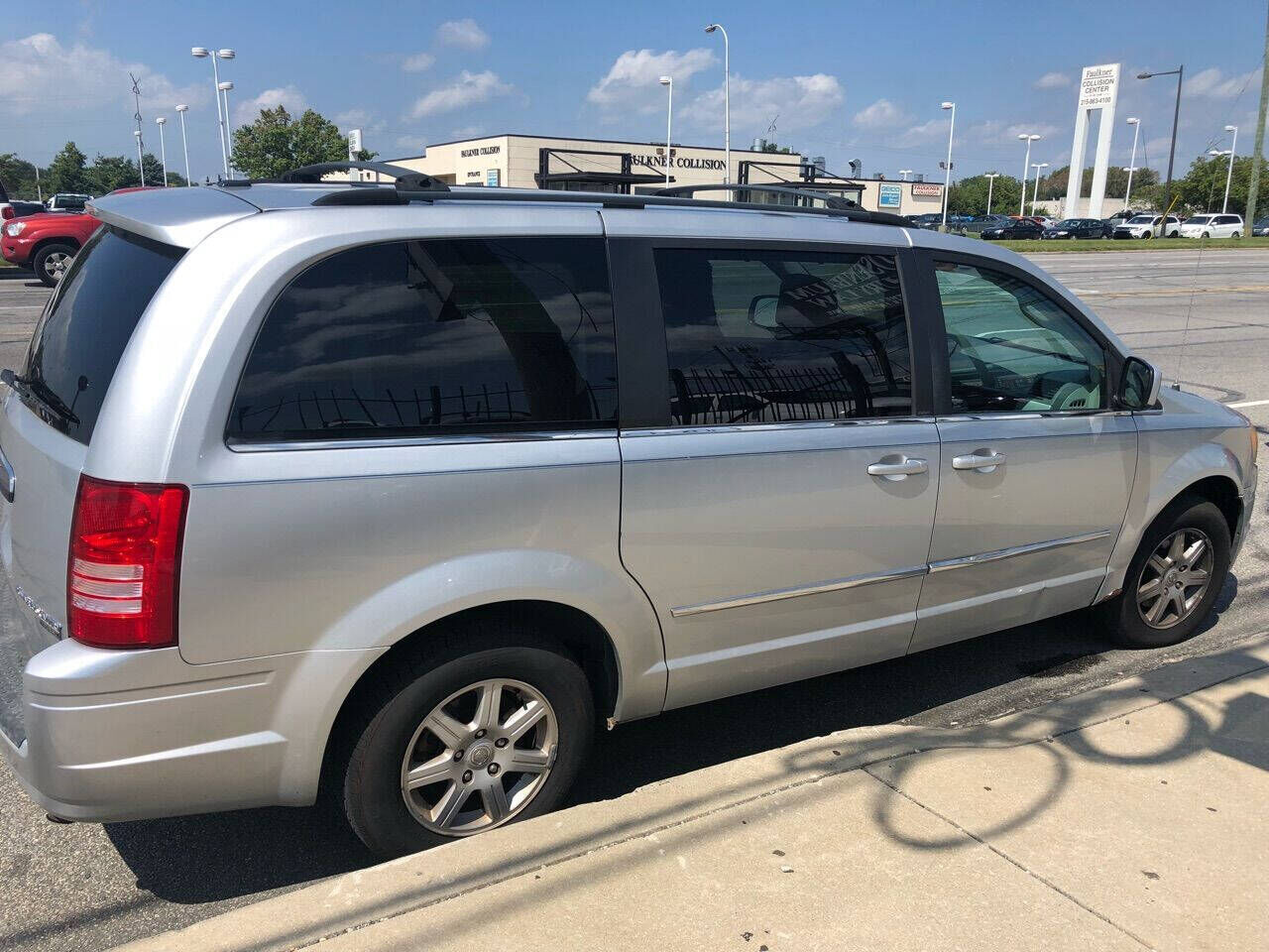 2010 CHRYSLER Town and Country