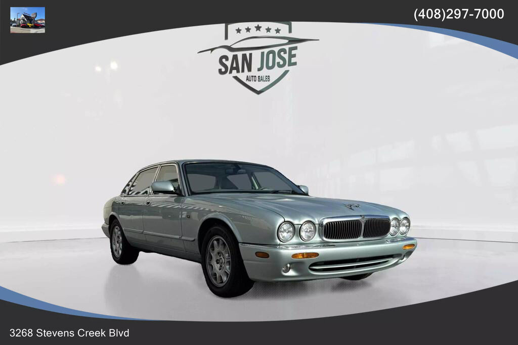 Jaguar XJ8