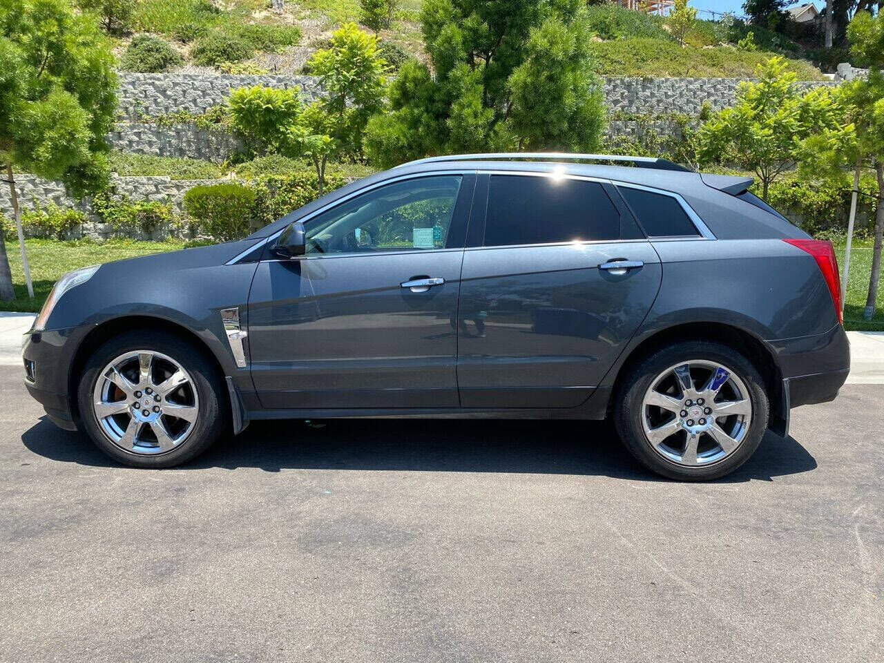 2010 CADILLAC SRX