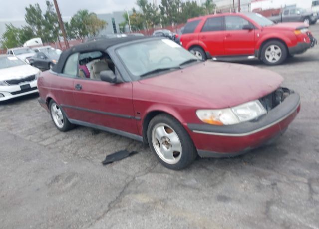 Saab 900