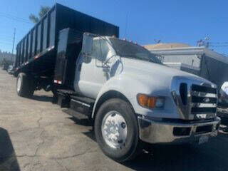 2011 FORD F-650