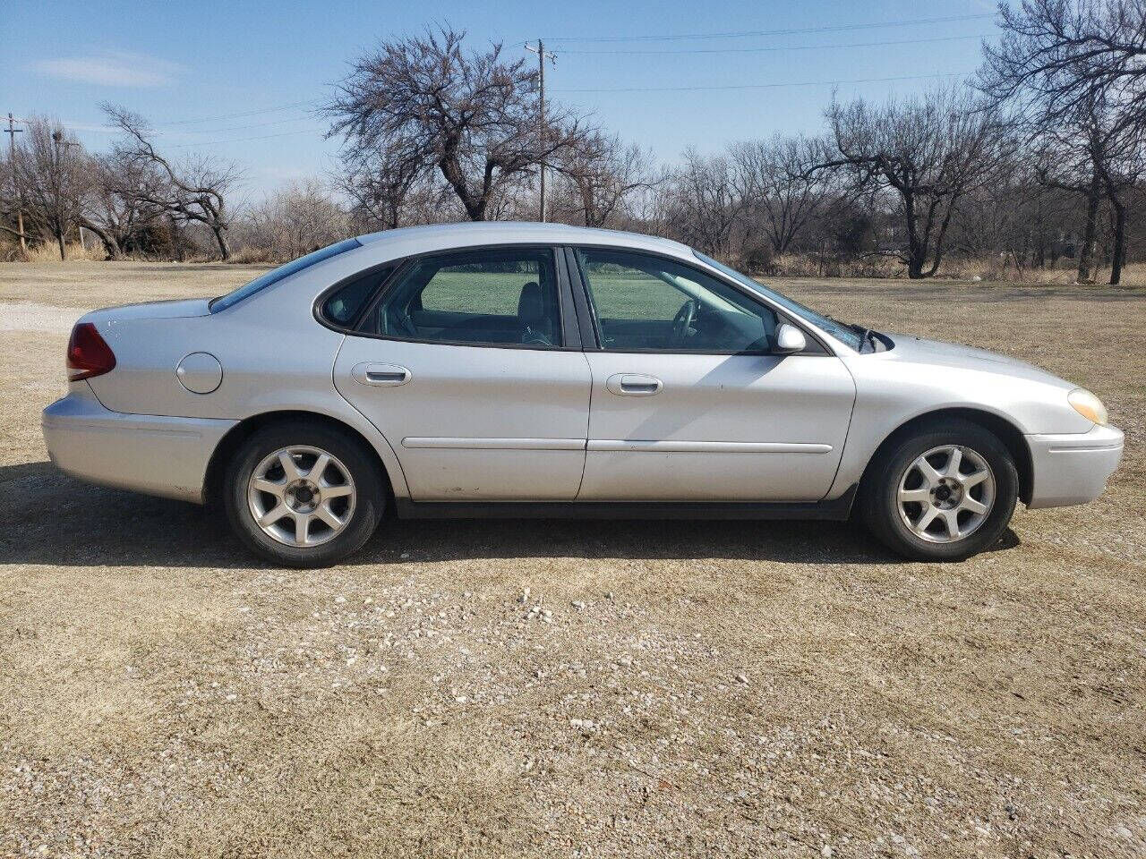 2006 FORD Taurus