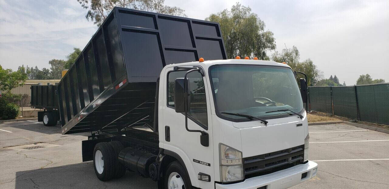 Isuzu NQR/NRR