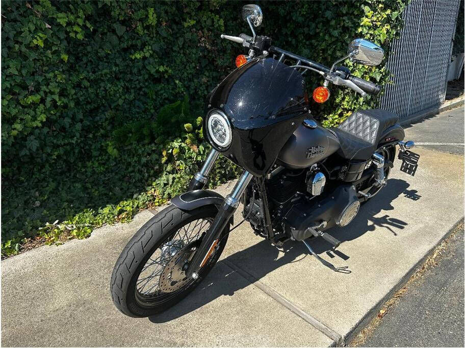 2017 HARLEY DAVIDSON FXDB103 / Dyna Street Bob