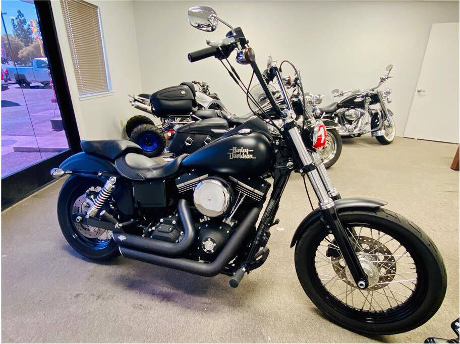 2013 HARLEY DAVIDSON FXDB / Dyna Street Bob