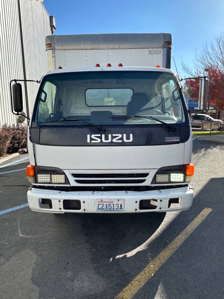 Isuzu NPR/NPR-HD