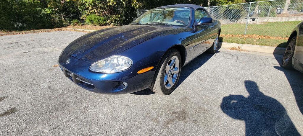 Jaguar XK8