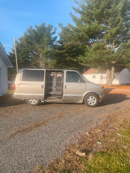 GMC Safari