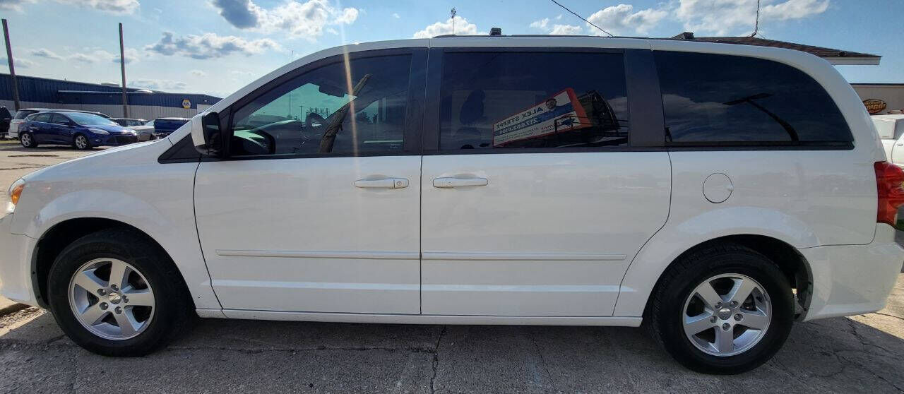 2011 DODGE Grand Caravan