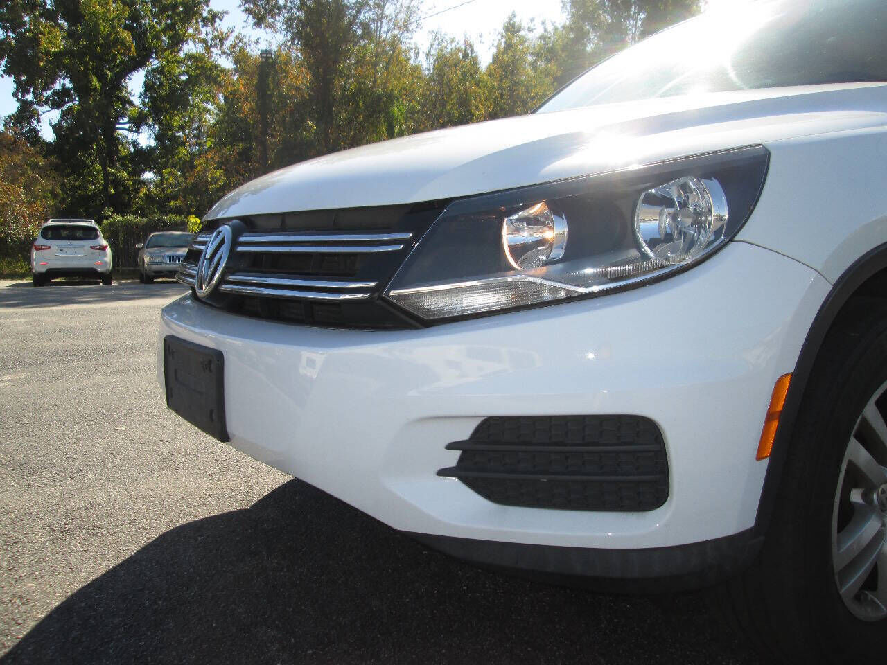 2017 VOLKSWAGEN Tiguan