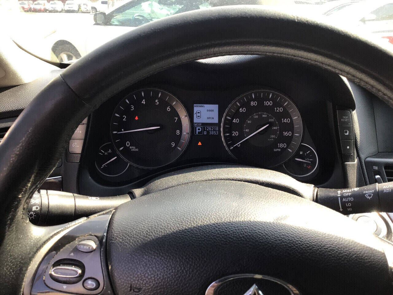 2011 INFINITI M37