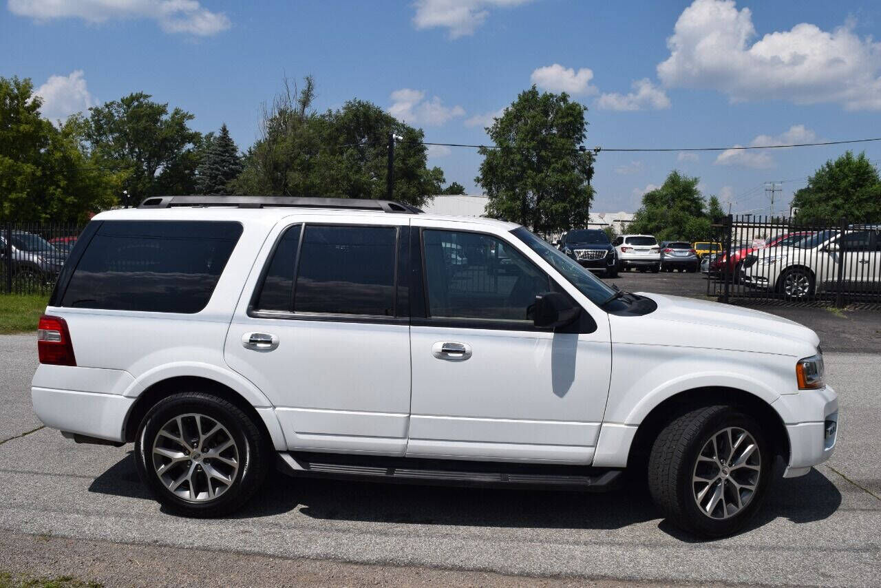 2017 FORD Expedition
